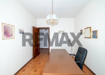 Ufficio - Appartamento via del risorgimento
 
15, Motta Sant'Anastasia - foto 9