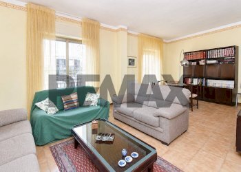 Soggiorno - Four-room apartment Via XIX Traversa
 
147, Belpasso - photo 5