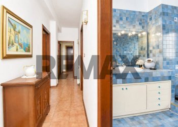 Hall / corridoio - Four-room apartment Via XIX Traversa
 
147, Belpasso - photo 24