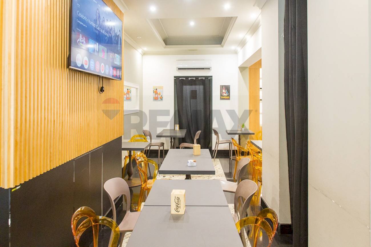 Sala da pranzo - Bar Tavola Calda - Fredda Viale Vittorio Veneto
35, Catania - foto 3