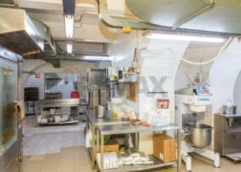 Cucina - Bar Tavola Calda - Fredda Viale Vittorio Veneto
35, Catania - foto 12
