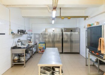 Cucina - Bar Tavola Calda - Fredda Viale Vittorio Veneto
35, Catania - foto 19