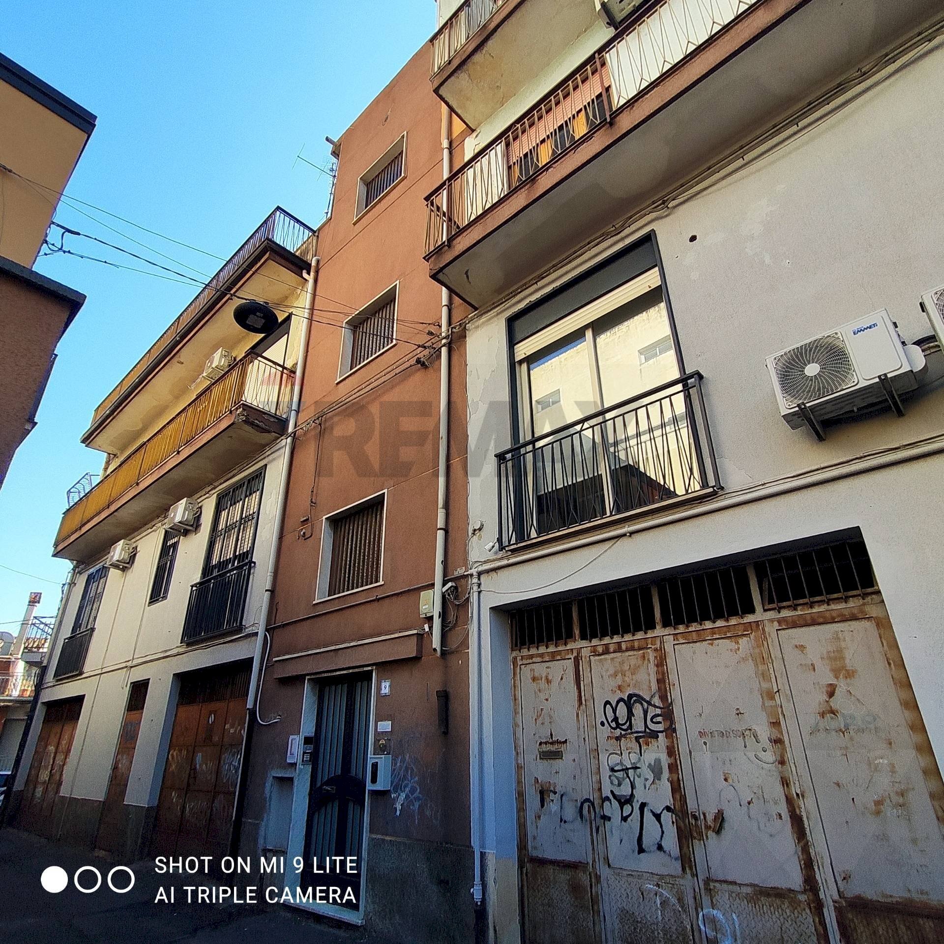 Edificio all\'aperto - Trilocale Via Maenza
 
9, Paterno - foto 1