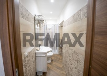 Bagno - Casa indipendente Via madonna delle grazie
 
41, Aci Sant'Antonio - foto 9