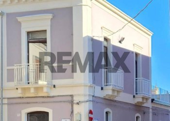 Edificio all\'aperto - Casa indipendente Via madonna delle grazie
 
41, Aci Sant'Antonio - foto 1