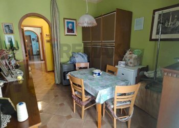 Sala da pranzo - Appartamento Via Liguria
 
8, Catania - foto 13