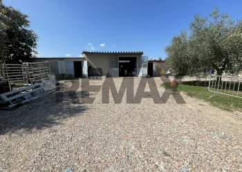 esterno - Magazzino via arnovecchio
140, Empoli - foto 3