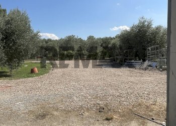 esterno - Magazzino via arnovecchio
140, Empoli - foto 5