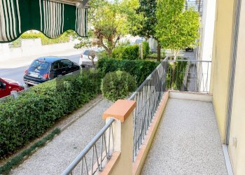 Balcone - Four-room apartment VIALE DUE GIUGNO
 
4, Castelfranco di Sotto - photo 5