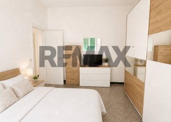 Camera / camera da letto - Four-room apartment VIALE DUE GIUGNO
 
4, Castelfranco di Sotto - photo 8