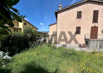 Casa all\'aperto - Casa semi indipendente LOCALITA' VIONICA
 
4/A, Foligno - foto 1