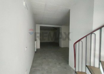 Hall / corridoio - Shop Via Verdi
13, L'Aquila - photo 18