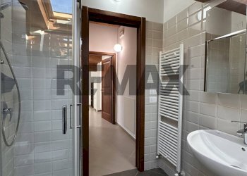 Bagno - Three-room apartment Via delle Grazie
20, L'Aquila - photo 26