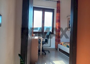 Camera / camera da letto - Trilocale Via San Giacomo Dei Capri
 
snc, Napoli - foto 1