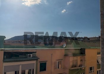 Edificio all\'aperto - Trilocale Via San Giacomo Dei Capri
 
snc, Napoli - foto 2