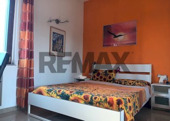 Camera / camera da letto - Trilocale Via San Giacomo Dei Capri
 
snc, Napoli - foto 3