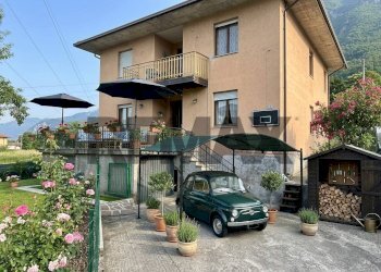 Casa all\'aperto - Quadrilocale via Roma
 
113, Costa Volpino - foto 1