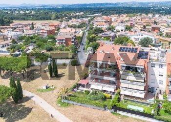 Edificio all\'aperto - Trilocale Via Braccianense
 
96, Roma - foto 41