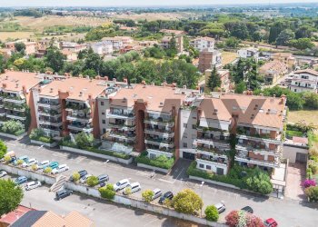 Edificio all\'aperto - Trilocale Via Braccianense
 
96, Roma - foto 45