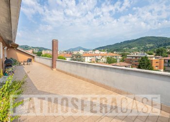 Foto 8 - Attic Via Ponte Pietra
 
14, Bergamo - photo 8