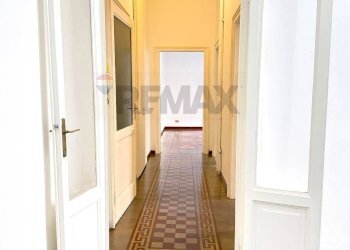 Hall / corridoio - Three-room apartment Via Principe Eugenio
36, Milano - photo 25
