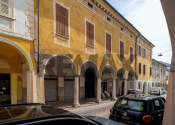Edificio all\'aperto - Apartment VIA GARIBALDI
 
21, Viadana - photo 2