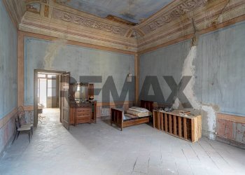 Camera / camera da letto - Apartment VIA GARIBALDI
 
21, Viadana - photo 21