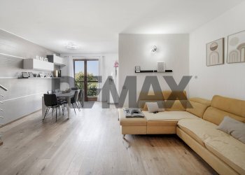 Sala da pranzo - Four-room apartment via del borgo
 
15, Bornasco - photo 3