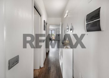 Hall / corridoio - Four-room apartment via del borgo
 
15, Bornasco - photo 16