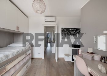 Camera / camera da letto - Four-room apartment via del borgo
 
15, Bornasco - photo 32