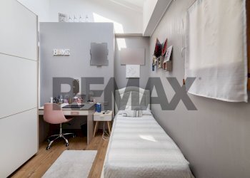 Camera / camera da letto - Four-room apartment via del borgo
 
15, Bornasco - photo 41