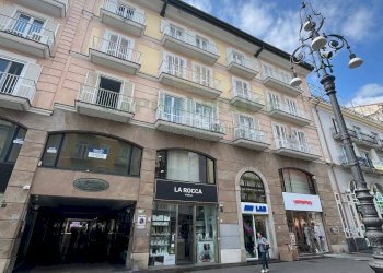 Foto 1 - Office Corso Vittorio Emanuele, Avellino - photo 1