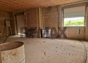 Stanza vuota - Villa Località Carloni
 
10, Arielli - foto 35