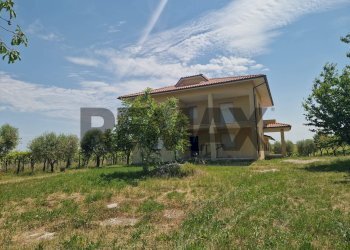 Casa all\'aperto - Villa Località Carloni
 
10, Arielli - foto 56