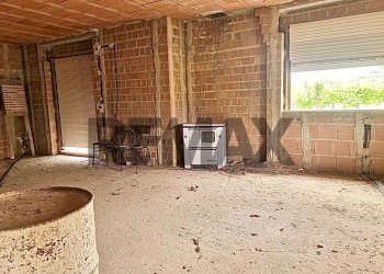 Stanza vuota - Villa Località Carloni
 
10, Arielli - foto 65