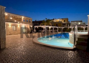 Piscina - Commercial Premises Via Giuseppe de Nittis
21, Nardò - photo 12