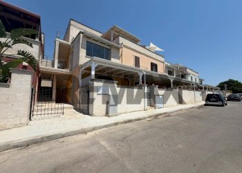 Edificio all\'aperto - Four-room apartment Via Giuseppe De Nittis
 
3, Nardò - photo 2