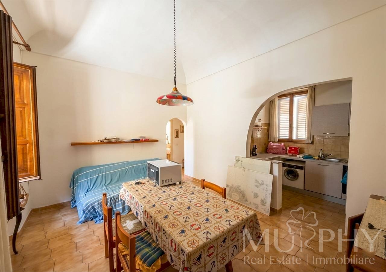 Foto 1 - Trilocale via Nicolò Fabrizi
 
9, La Maddalena - foto 1