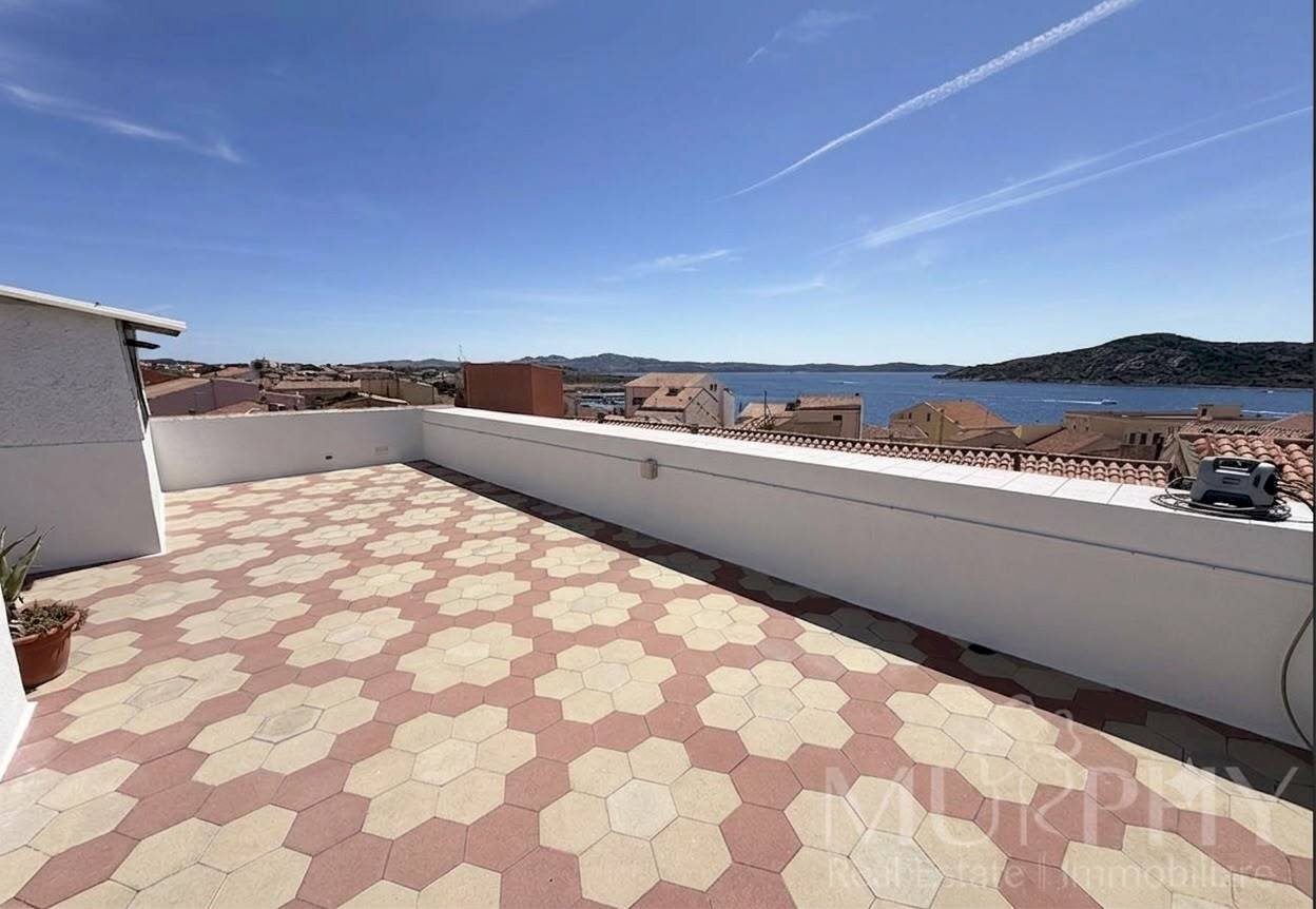 Foto 1 - Attic via Regina Margherita
 
1, La Maddalena - photo 1