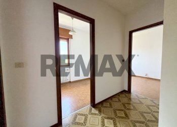 Hall / corridoio - Three-room apartment VIA PAGNACCO
 
11, Udine - photo 20