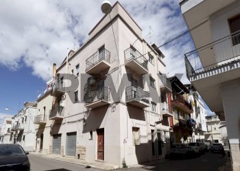 Edificio all\'aperto - Trilocale Via Leonardo Da Vinci
 
19, Santeramo in Colle - foto 30