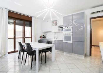 Three-room apartment Via Luigi Galvani, Cusano Milanino - photo 7