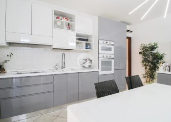 Three-room apartment Via Luigi Galvani, Cusano Milanino - photo 10