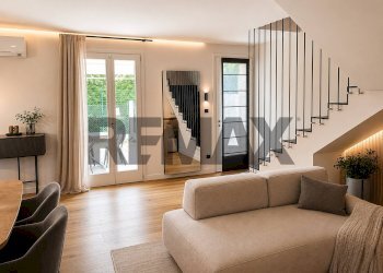 Soggiorno - Semi-detached house strada Chiaviche
 
12, Parma - photo 3