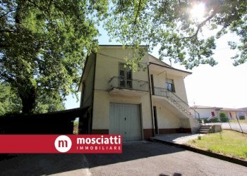 Foto 2 - Casa indipendente Vocabolo II Passo Gabella
 
126, Matelica - foto 2