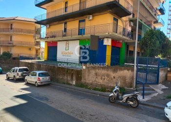 Foto 2 - Commercial Premises VIA G. VERGA
56, Acireale - photo 2