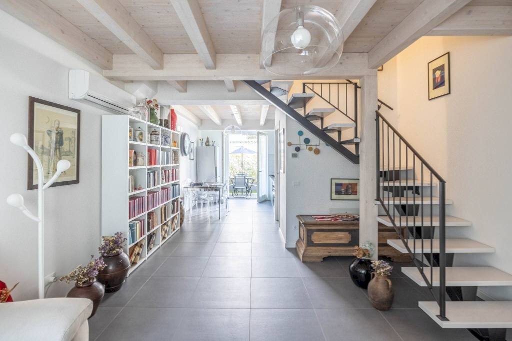 Scala - Villa a Schiera via del Faggiolo, 44, Bologna (zona Borgo Panigale) - foto 3