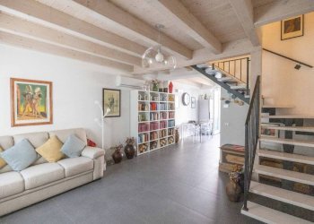 Salone - Villa a Schiera via del Faggiolo, 44, Bologna (zona Borgo Panigale) - foto 2
