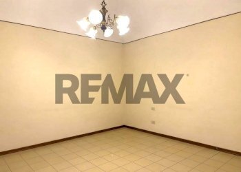 Stanza vuota - Trilocale Piazza Cittadella
3, Trani - foto 16