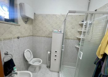 Bagno - One-room apartment via Carlo Poma, Pomezia - photo 12